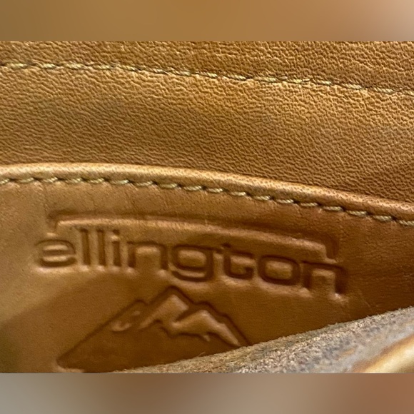 Ellington Vintage Leather Crossbody - Picture 3 of 4